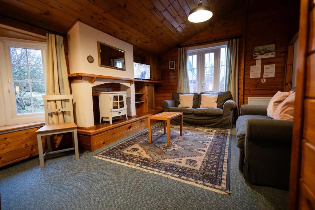 Cozy Norwegian Style Log Cabin In Rural Snowdonia - 2 Bedrooms & Parking By Seren Short Stays Ffestiniog Exteriör bild