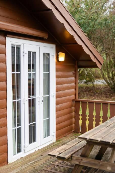 Cozy Norwegian Style Log Cabin In Rural Snowdonia - 2 Bedrooms & Parking By Seren Short Stays Ffestiniog Exteriör bild