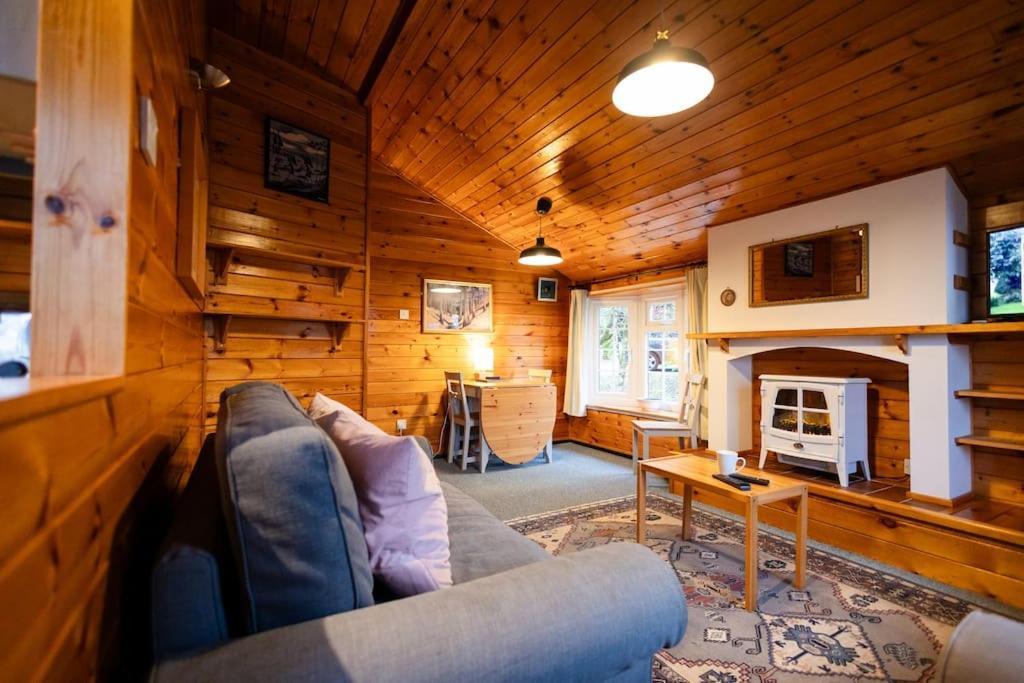 Cozy Norwegian Style Log Cabin In Rural Snowdonia - 2 Bedrooms & Parking By Seren Short Stays Ffestiniog Exteriör bild